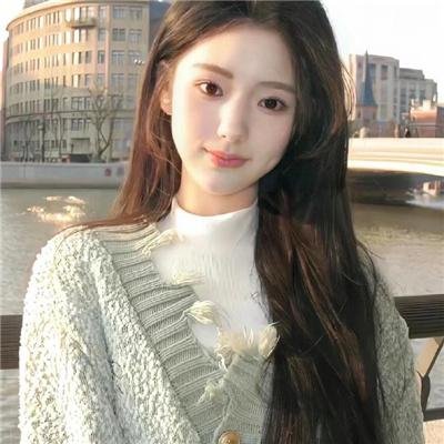 小黄花青草地